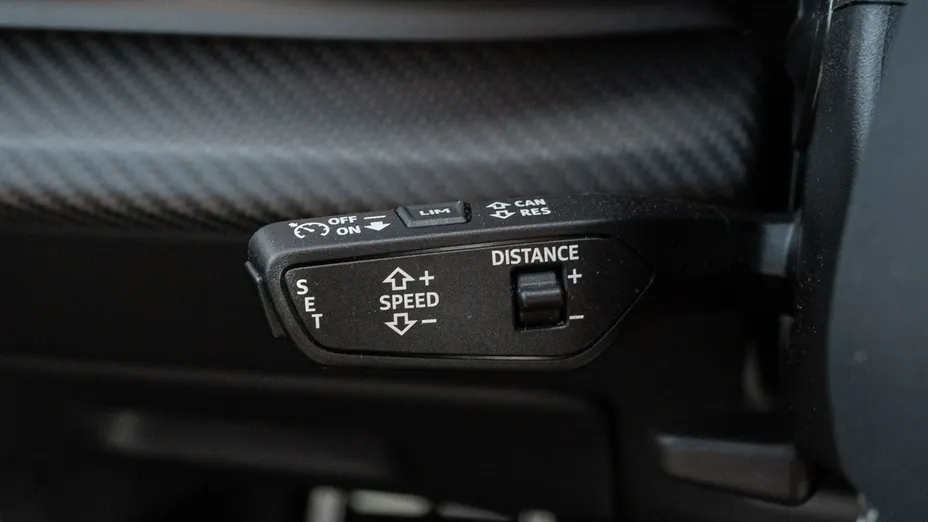 AUDI SQ8 -