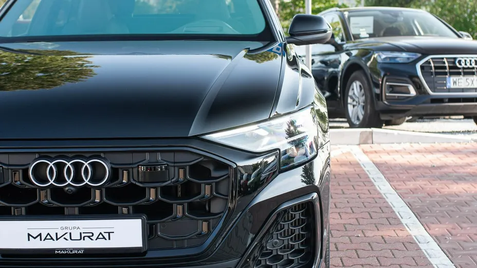 AUDI SQ8 -