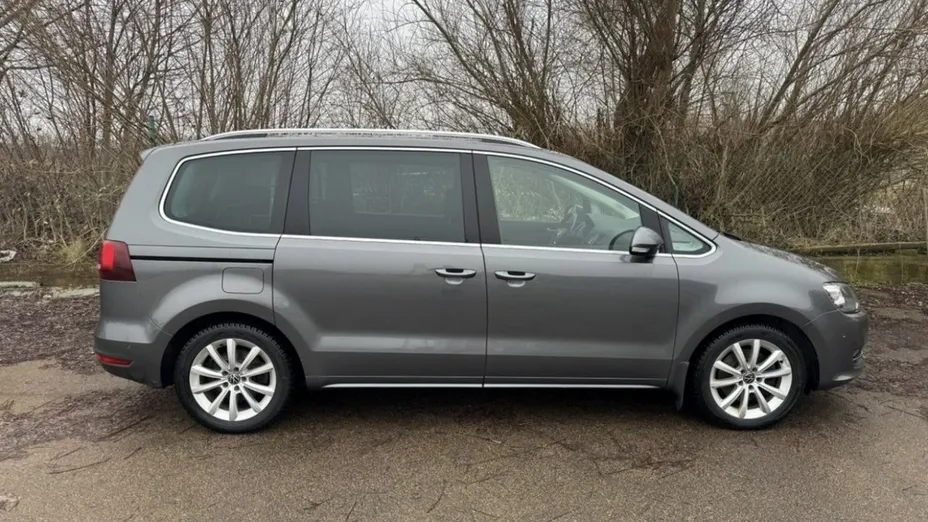 VOLKSWAGEN Sharan -