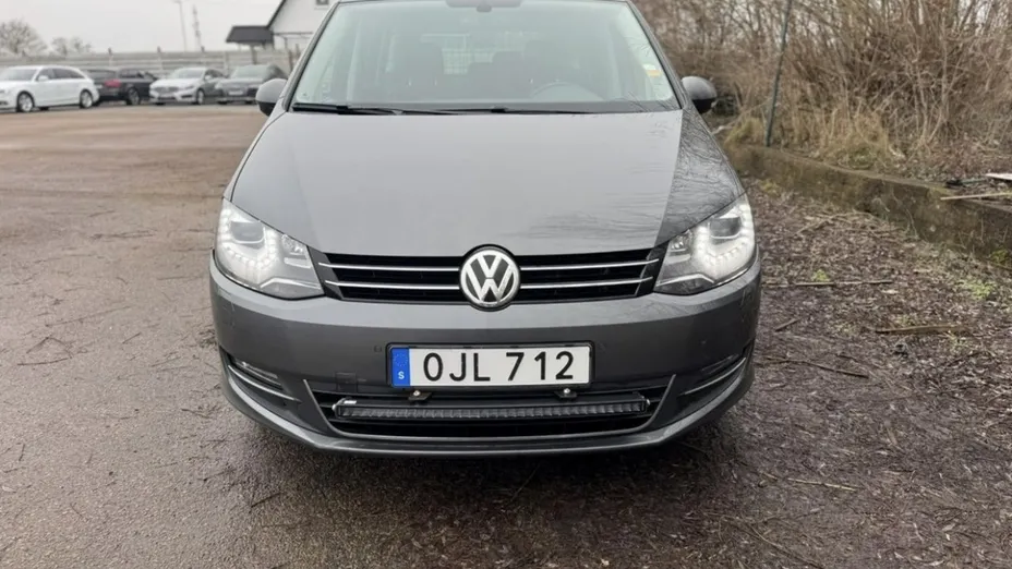 VOLKSWAGEN Sharan -