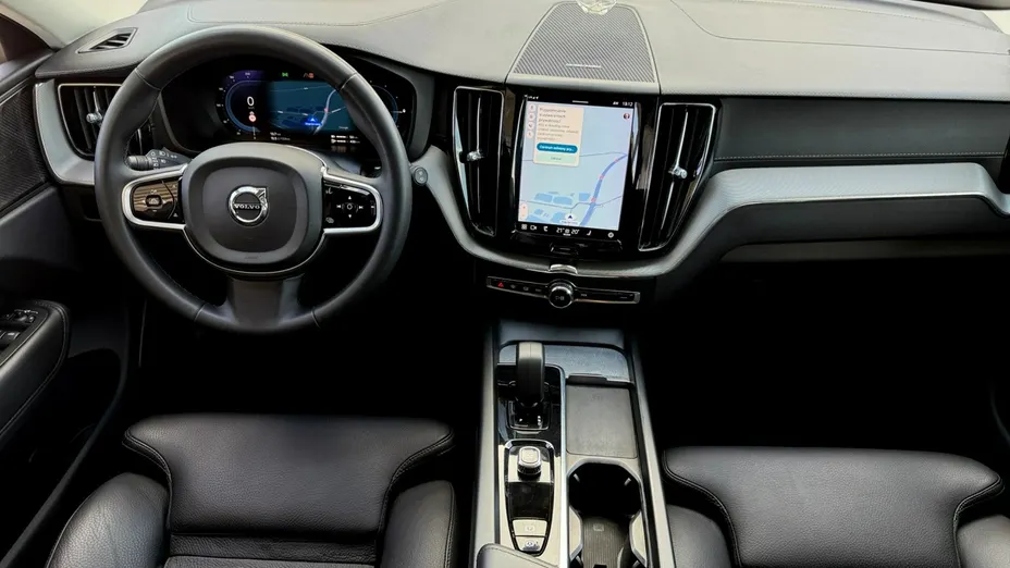 VOLVO XC60 -