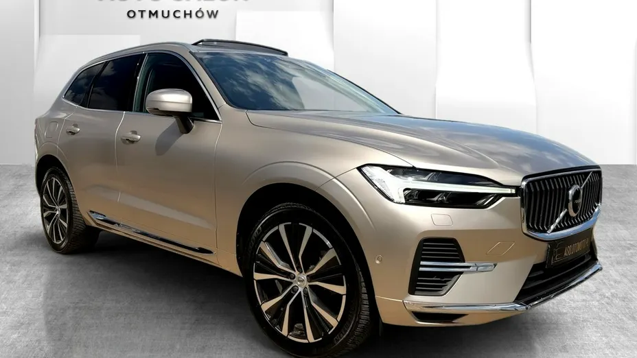 VOLVO XC60 -