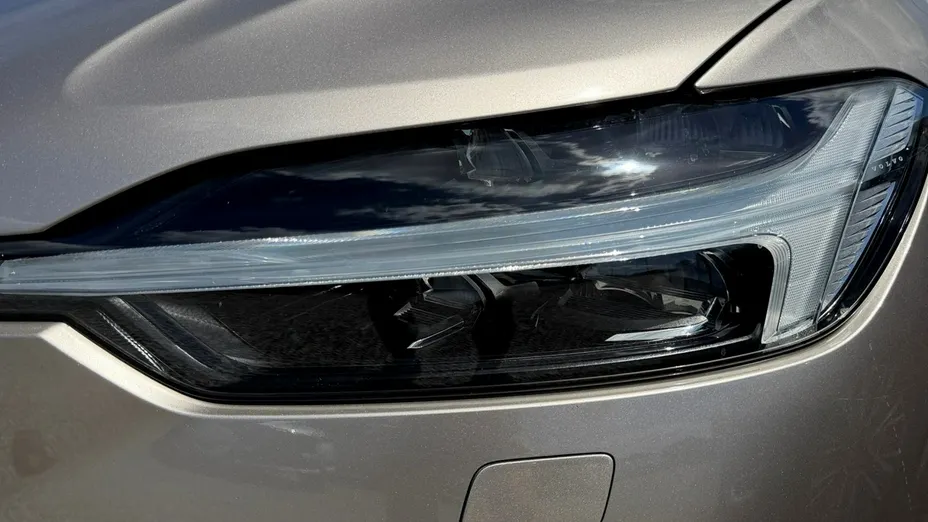 VOLVO XC60 -
