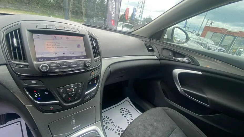 OPEL Insignia -