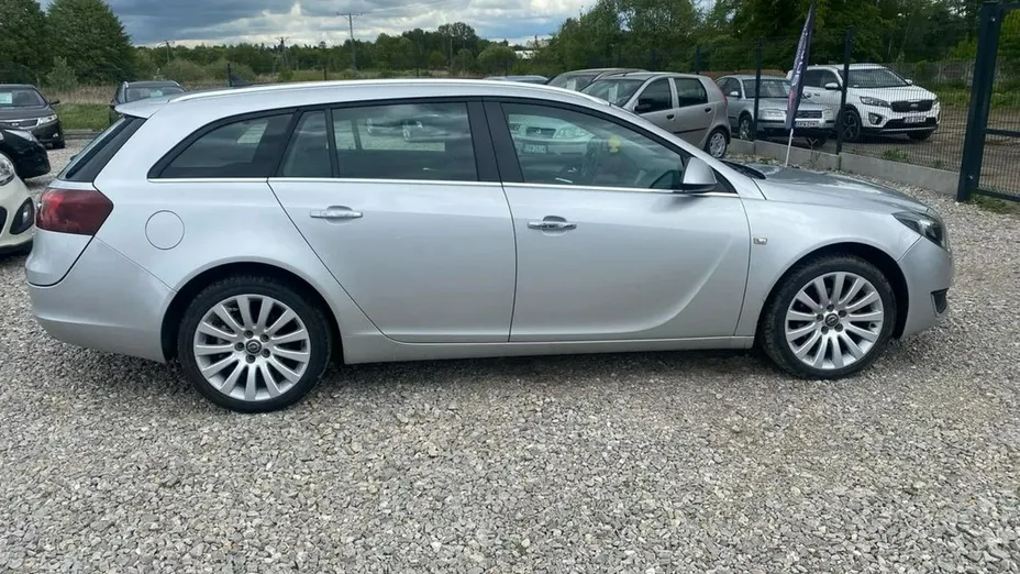 OPEL Insignia -