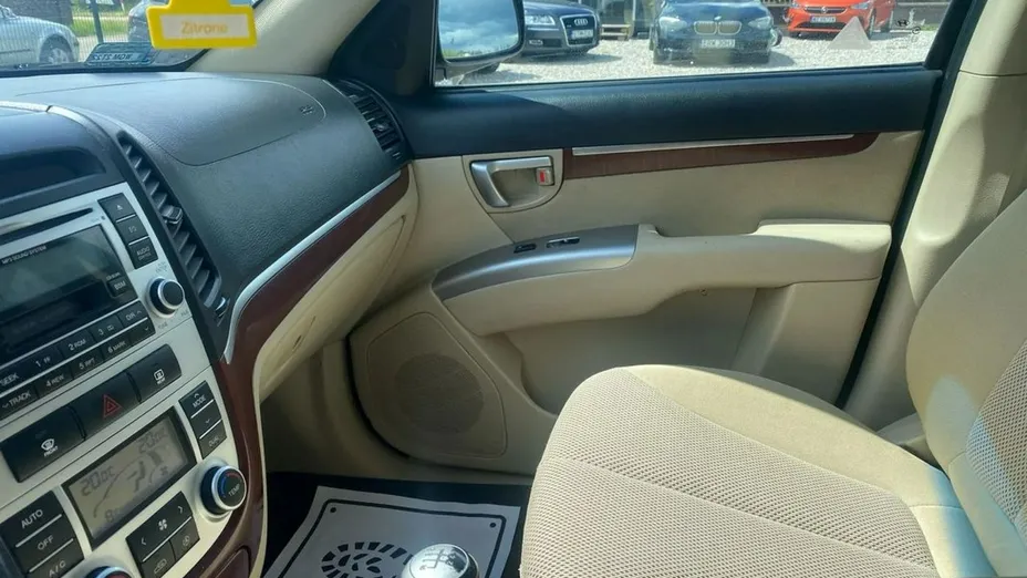 HYUNDAI Santa Fe -