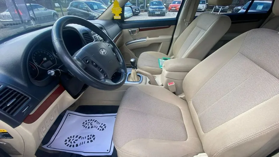 HYUNDAI Santa Fe -