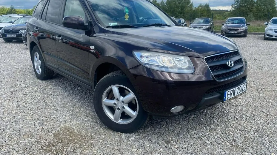 HYUNDAI Santa Fe -