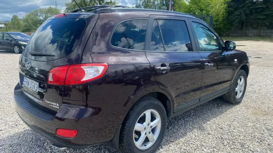 HYUNDAI Santa Fe -