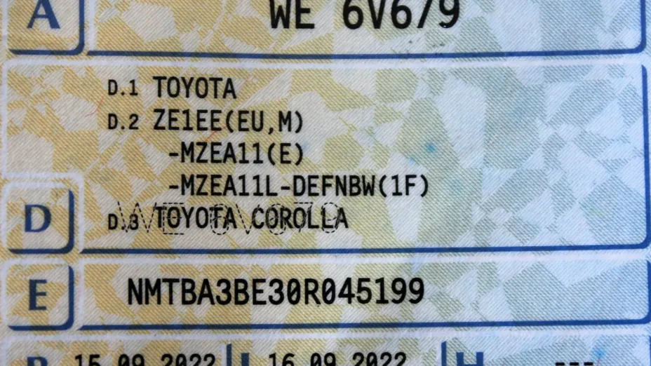 TOYOTA Corolla -