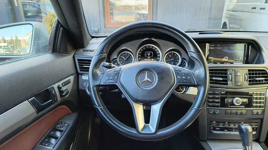 MERCEDES-BENZ E Klasa -