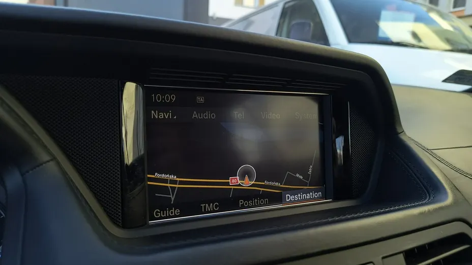 MERCEDES-BENZ E Klasa -