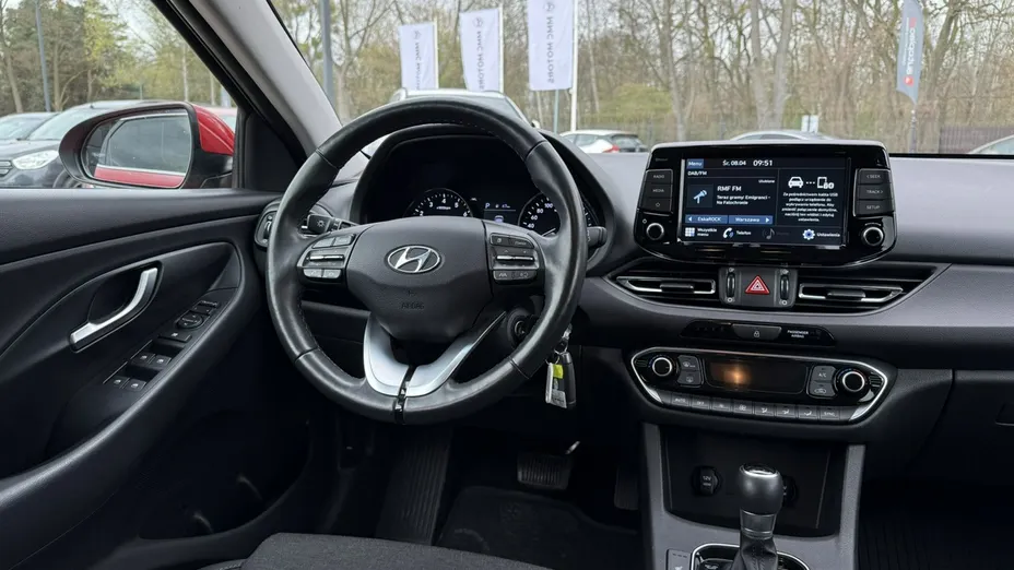 HYUNDAI i30 -