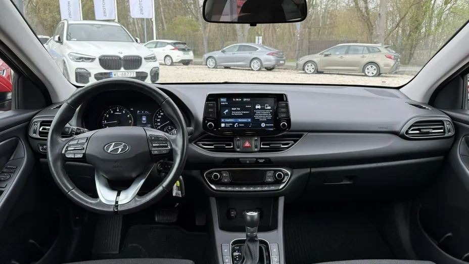 HYUNDAI i30 -