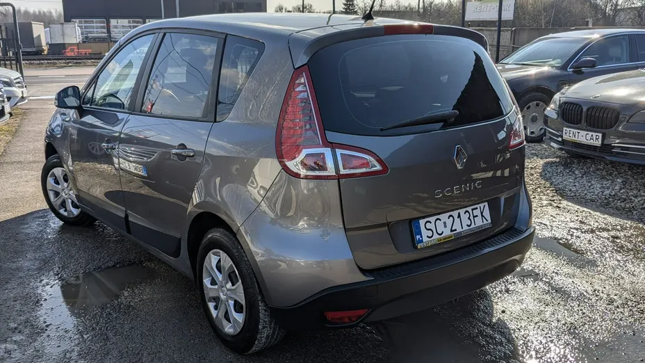 RENAULT Scenic -