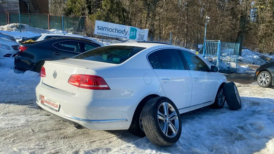 VOLKSWAGEN Passat -