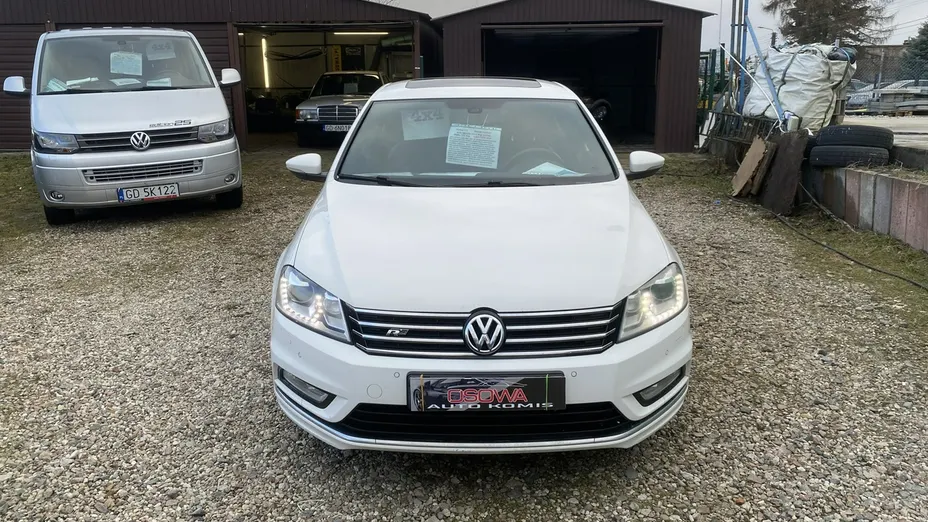 VOLKSWAGEN Passat -