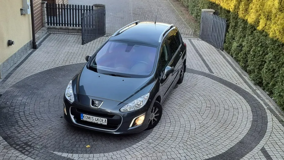 PEUGEOT 308 -