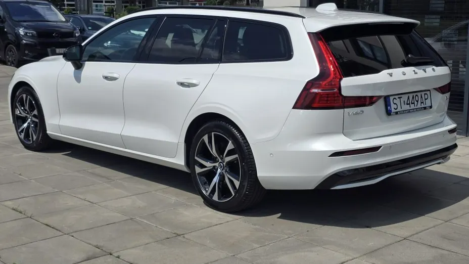 VOLVO V60 -