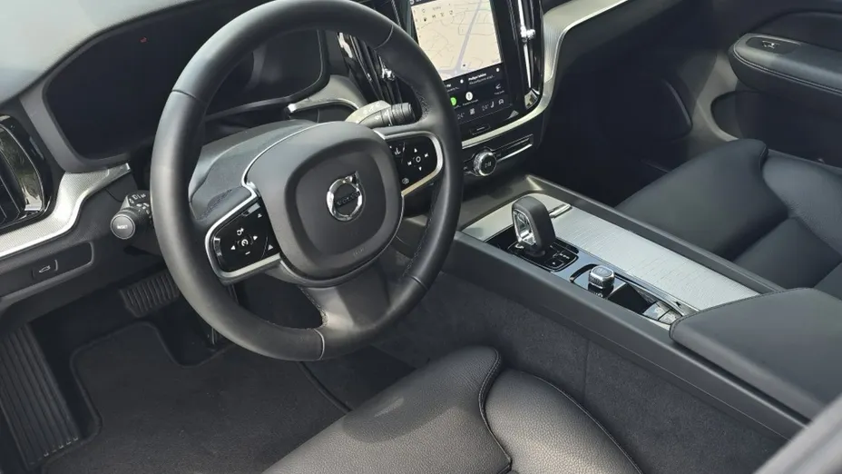 VOLVO V60 -