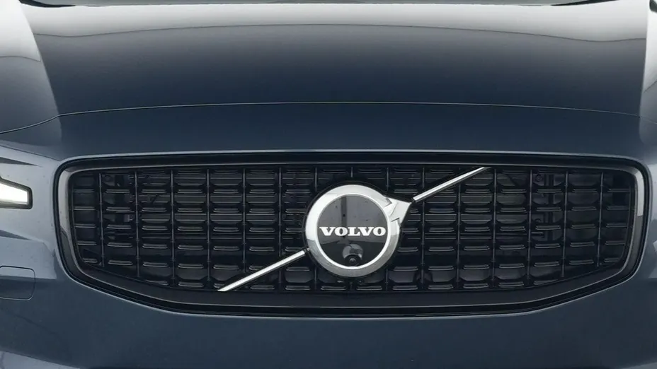 VOLVO V60 -