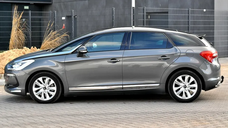 CITROEN DS5 -