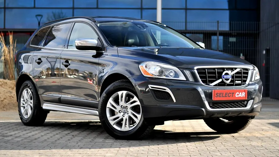 VOLVO XC60 -