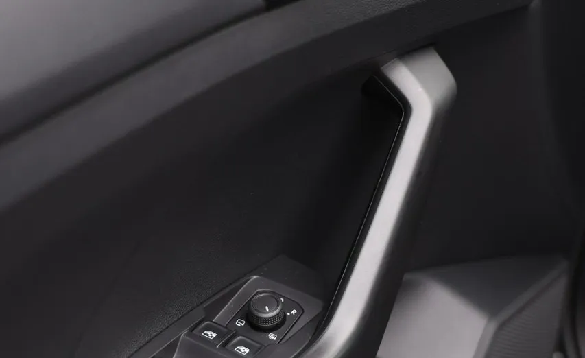 VOLKSWAGEN T-Cross -