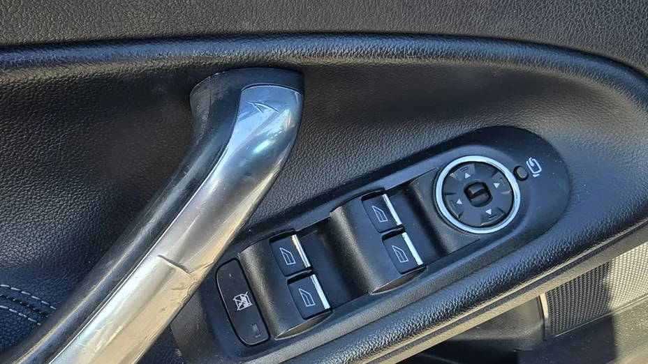 FORD Mondeo -
