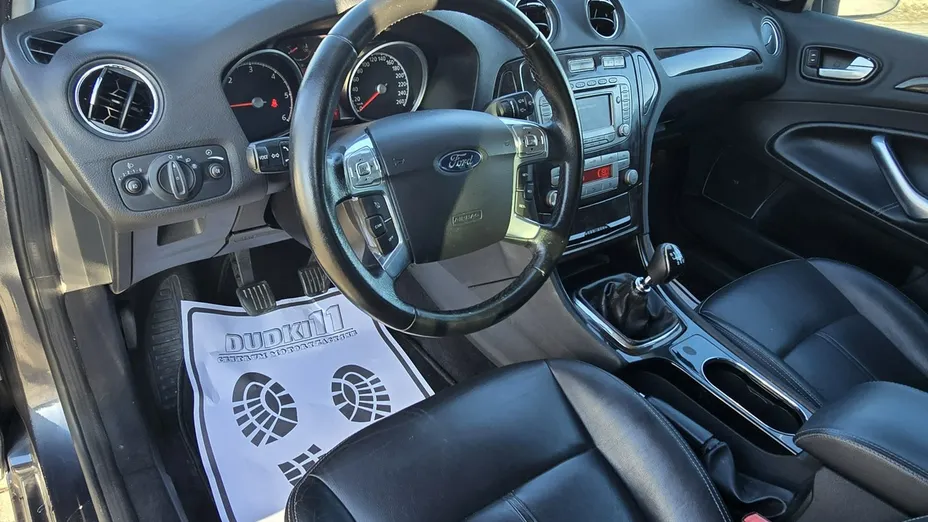 FORD Mondeo -
