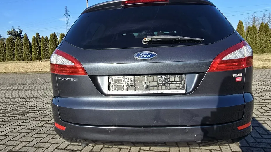 FORD Mondeo -