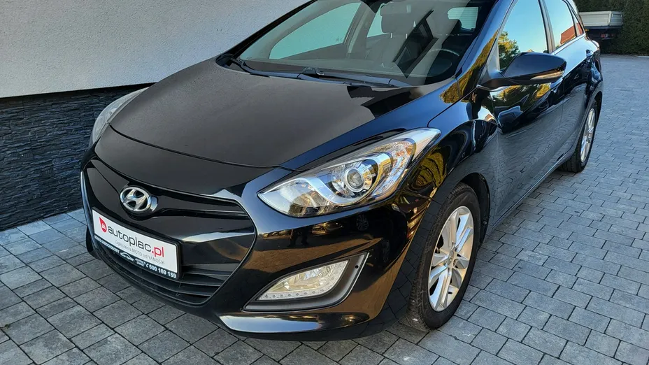 HYUNDAI i30 -