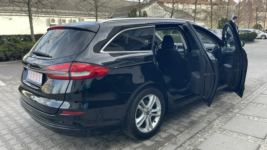 FORD Mondeo -