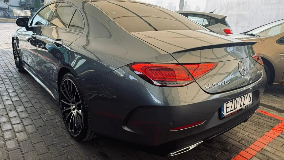 MERCEDES-BENZ CLS -