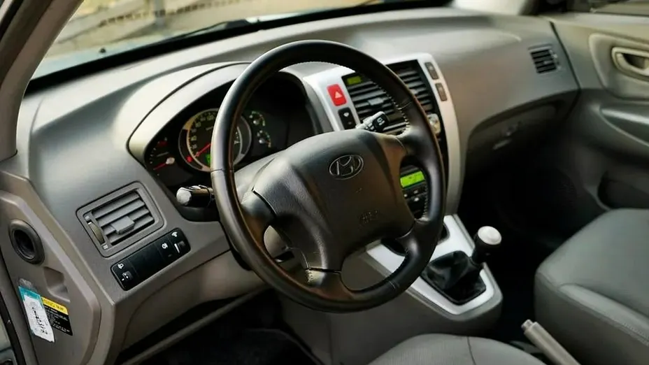 HYUNDAI Tucson -