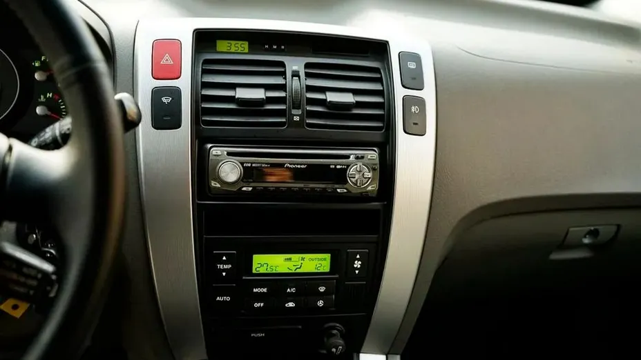 HYUNDAI Tucson -