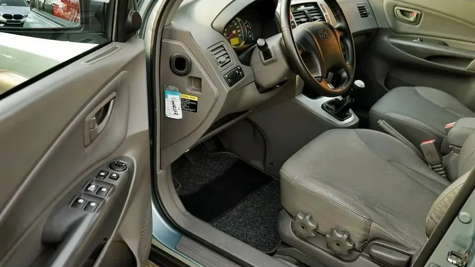 HYUNDAI Tucson -