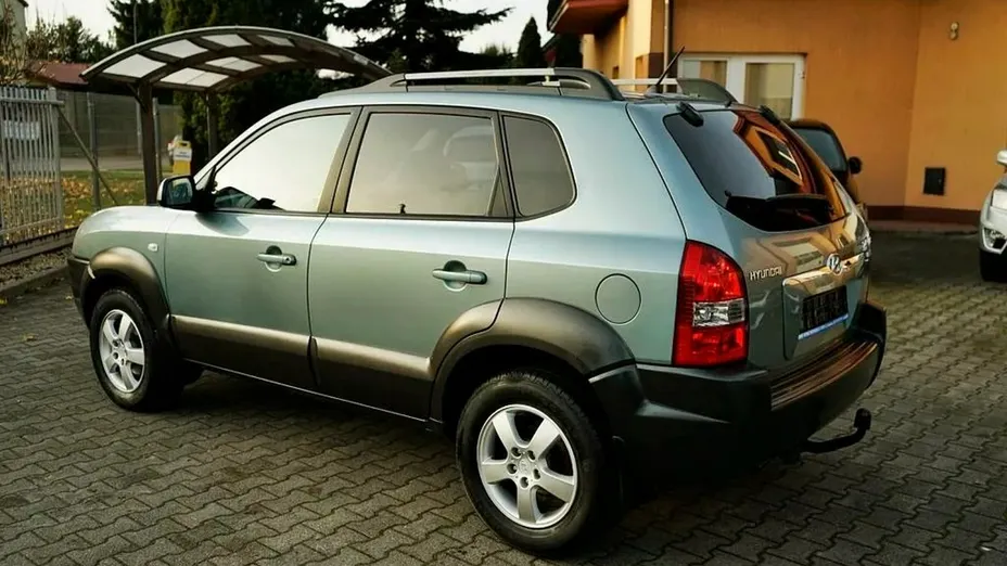 HYUNDAI Tucson -
