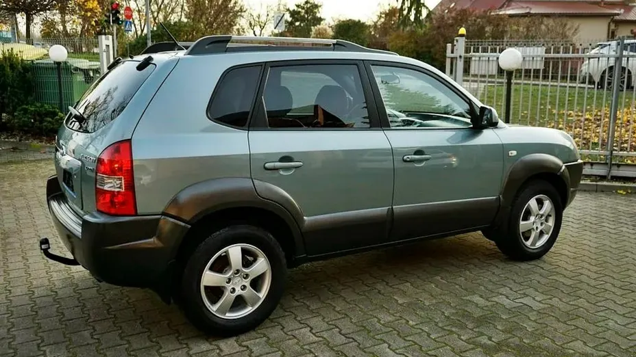 HYUNDAI Tucson -