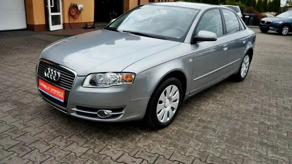 AUDI A4 -