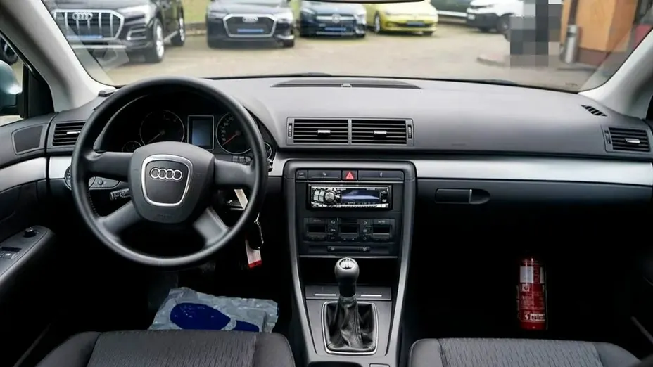 AUDI A4 -