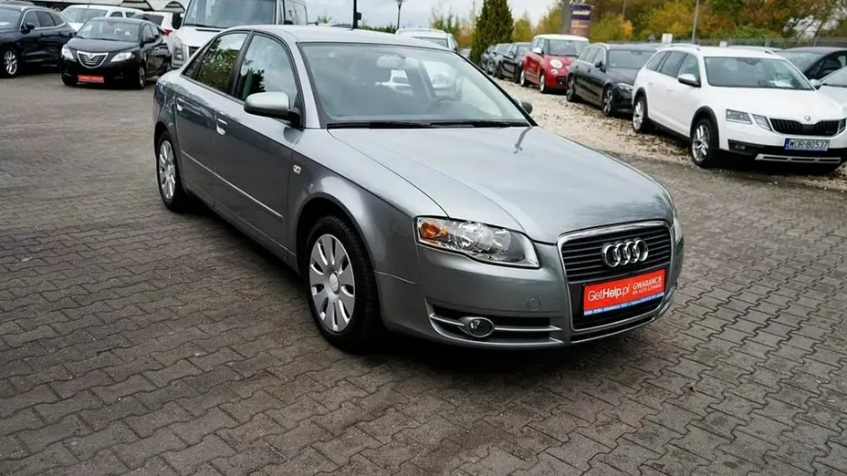 AUDI A4 -