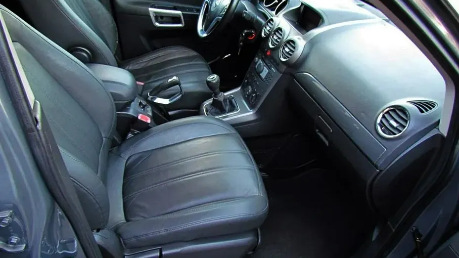 OPEL Antara -