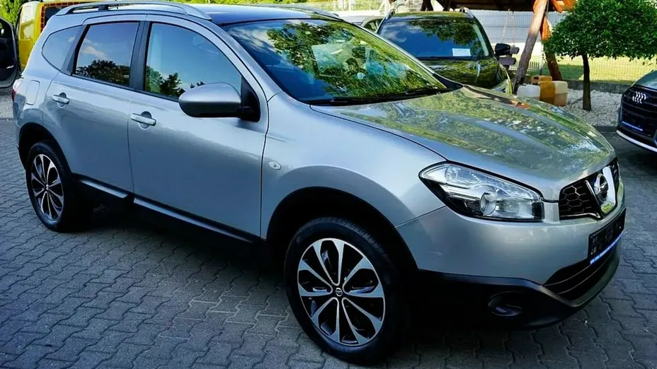 NISSAN Qashqai+2 -
