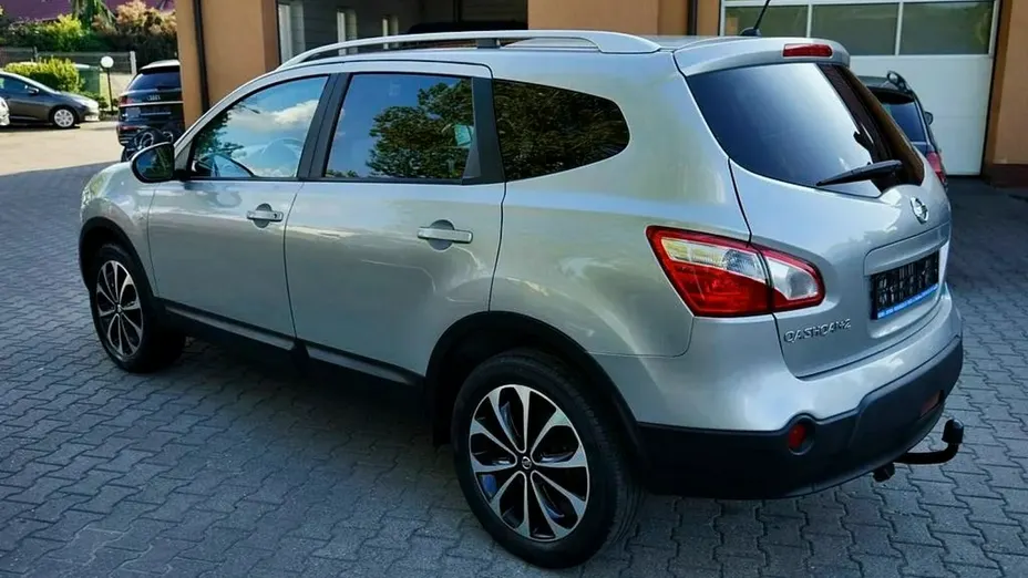 NISSAN Qashqai+2 -