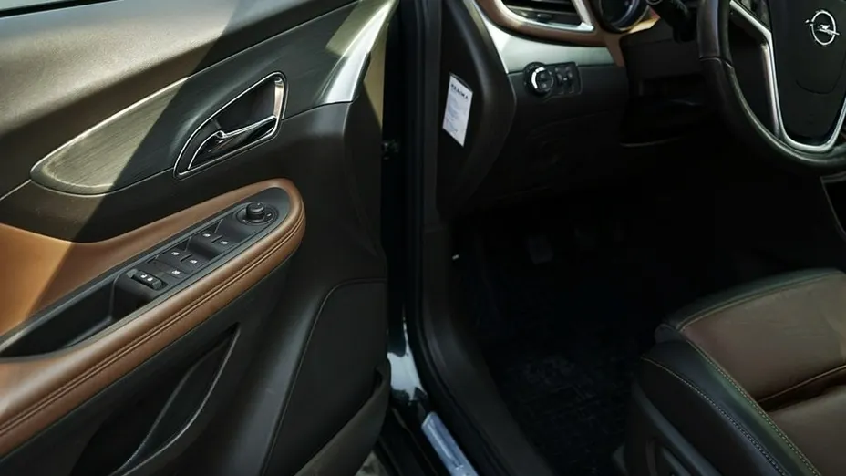 OPEL Mokka -