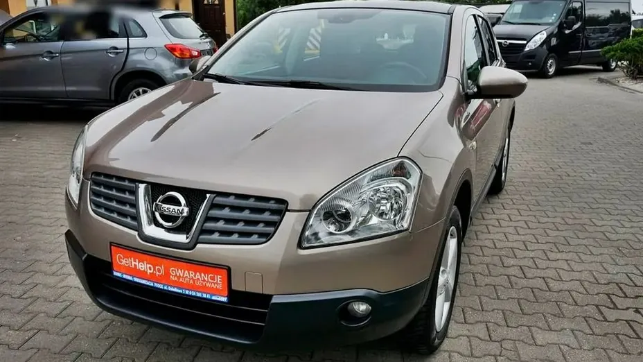NISSAN Qashqai -