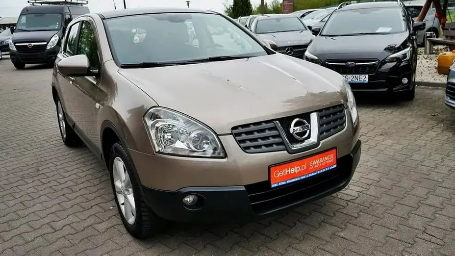 NISSAN Qashqai -