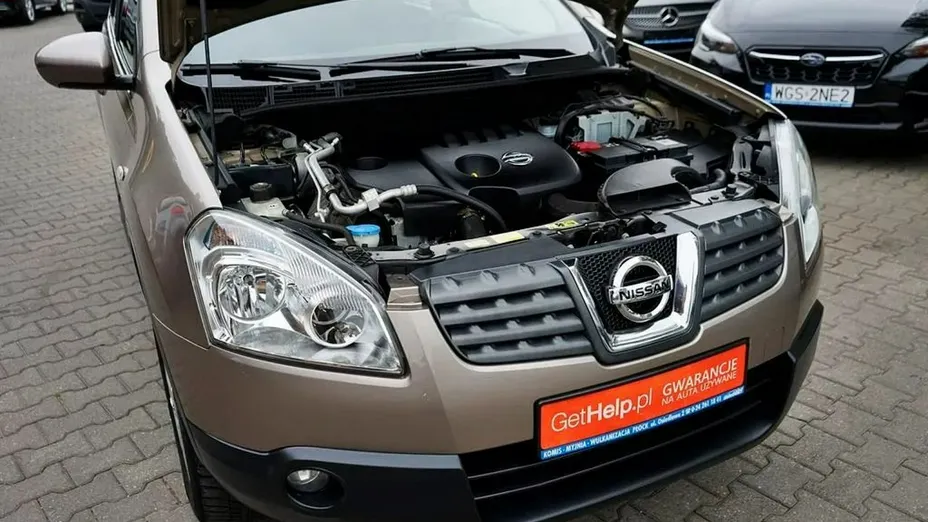 NISSAN Qashqai -