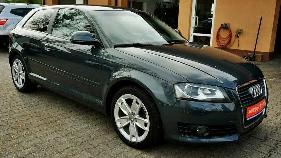 AUDI A3 -